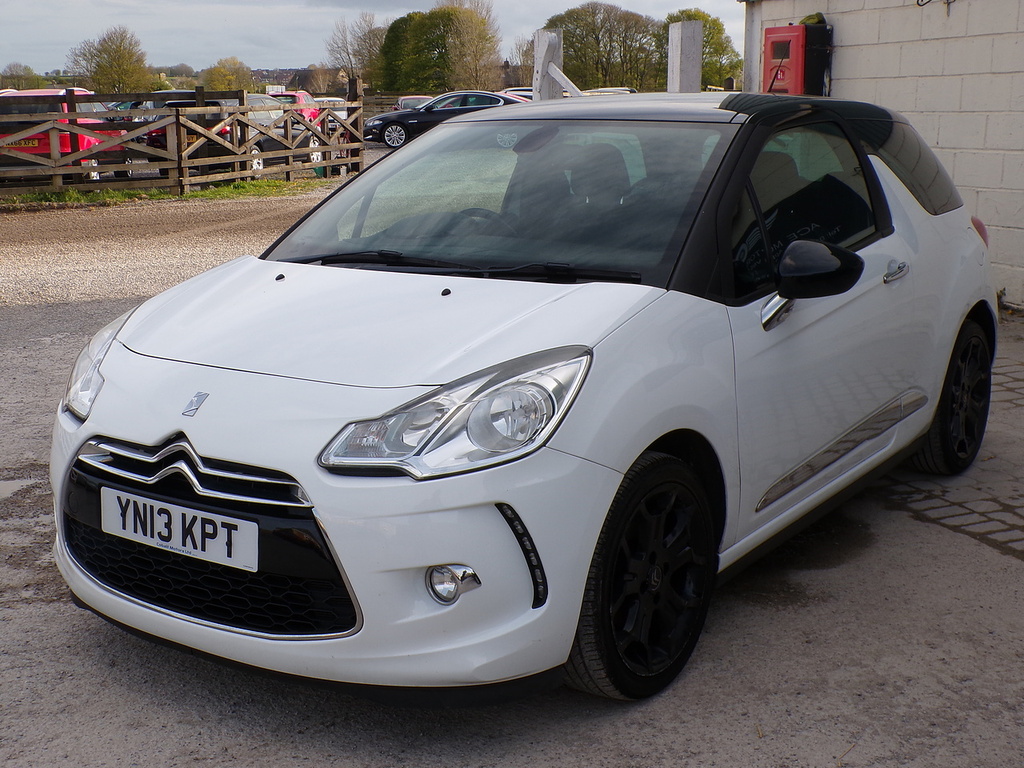 Citroen DS3 Vti Dstyle Plus YN13KPT White #4