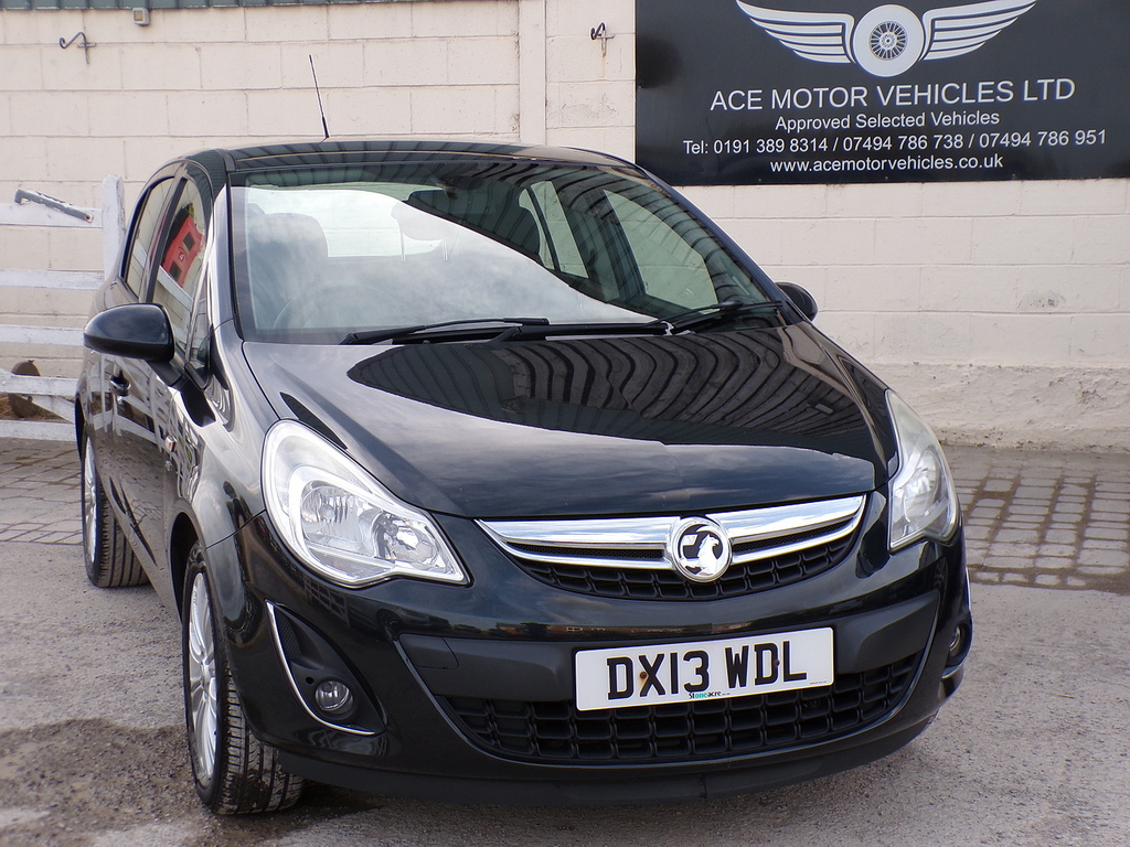 Vauxhall Corsa Se DX13WDL Black #2