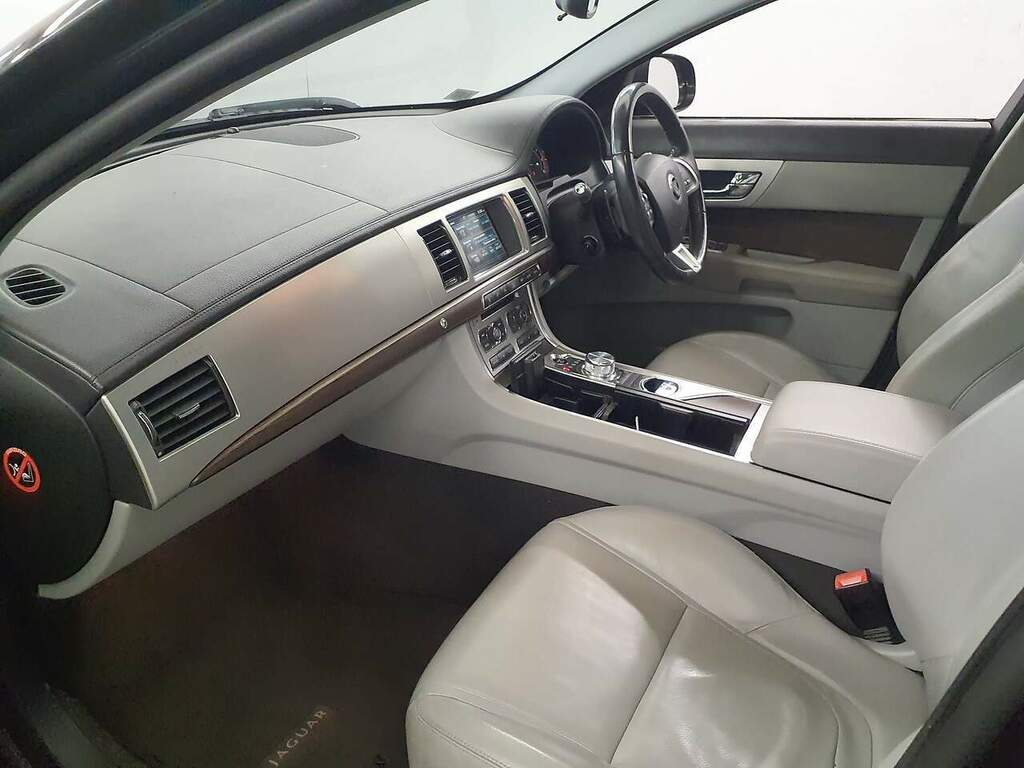 Jaguar XF D Luxury FN63BBF Grey #6