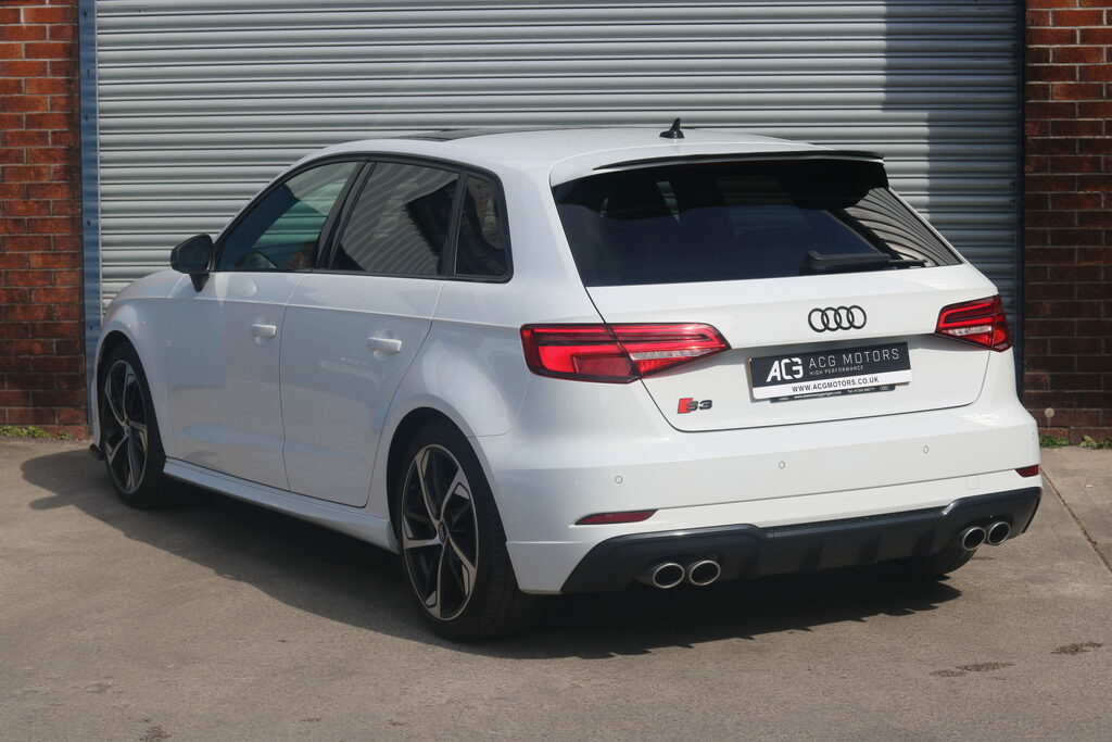 Audi S3 2.0 Tfsi Black Edition Sportback S Tronic Quattro #2