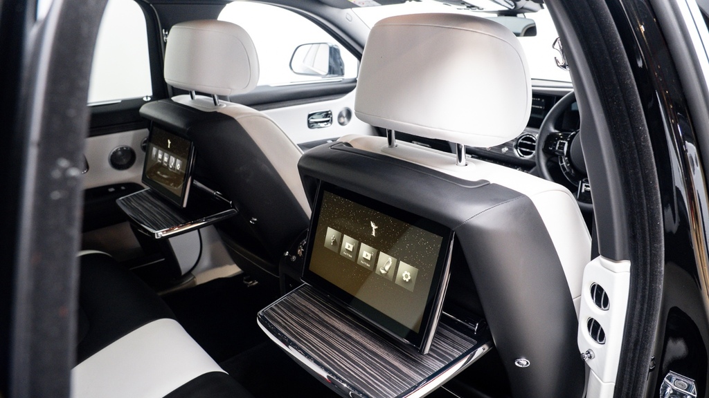 Rolls-Royce Ghost II Black Badge YD25BXF  #11