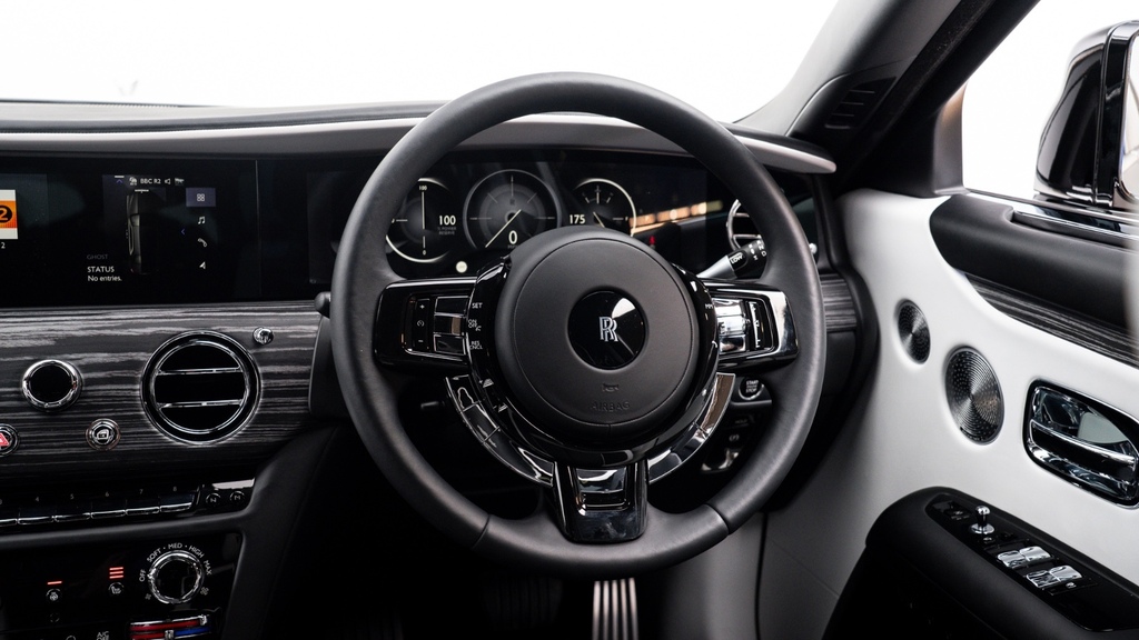 Rolls-Royce Ghost II Black Badge YD25BXF  #14