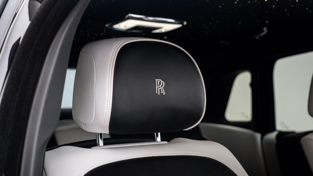 Rolls-Royce Ghost II Black Badge YD25BXF  #26