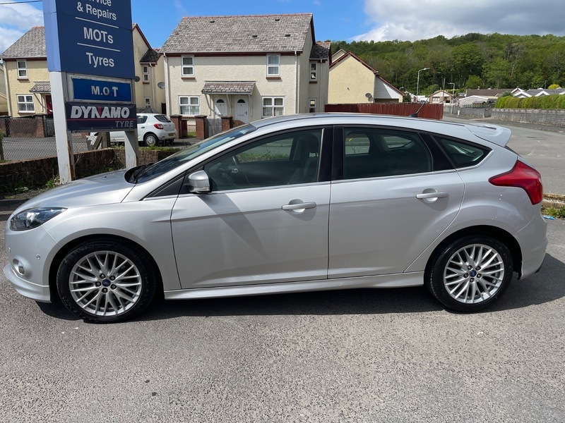 Ford Focus Zetec S MJ14WGV Silver #4