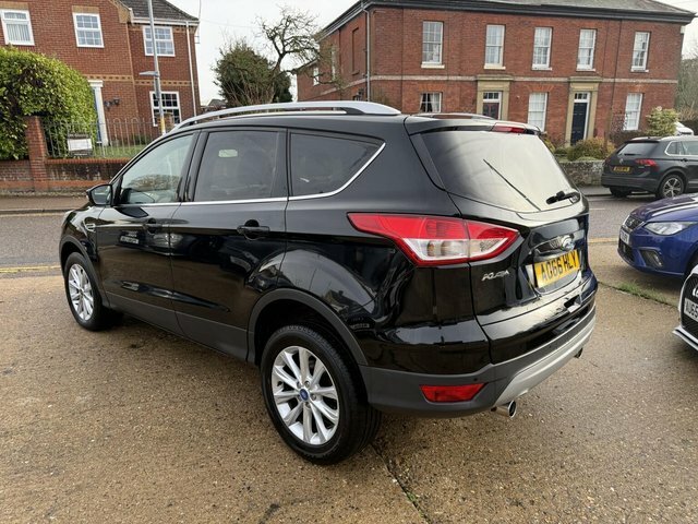 Ford Kuga 2.0 Tdci Titanium AO66HLY Black #4