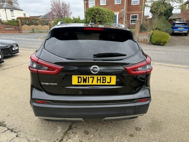 Nissan Qashqai 1.5 Dci Tekna DW17HBJ Black #6