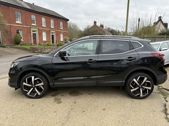 Nissan Qashqai 1.5 Dci Tekna DW17HBJ Black #4