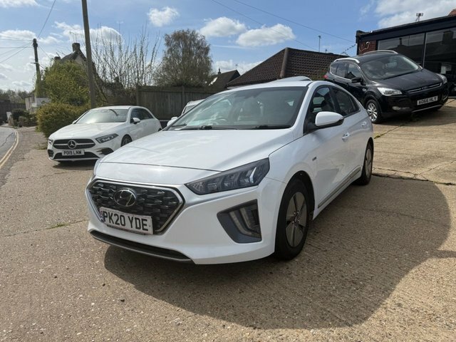 Hyundai Ioniq 1.6 H-gdi Premium Hatchback Hybrid Dct PK20YDE White #3