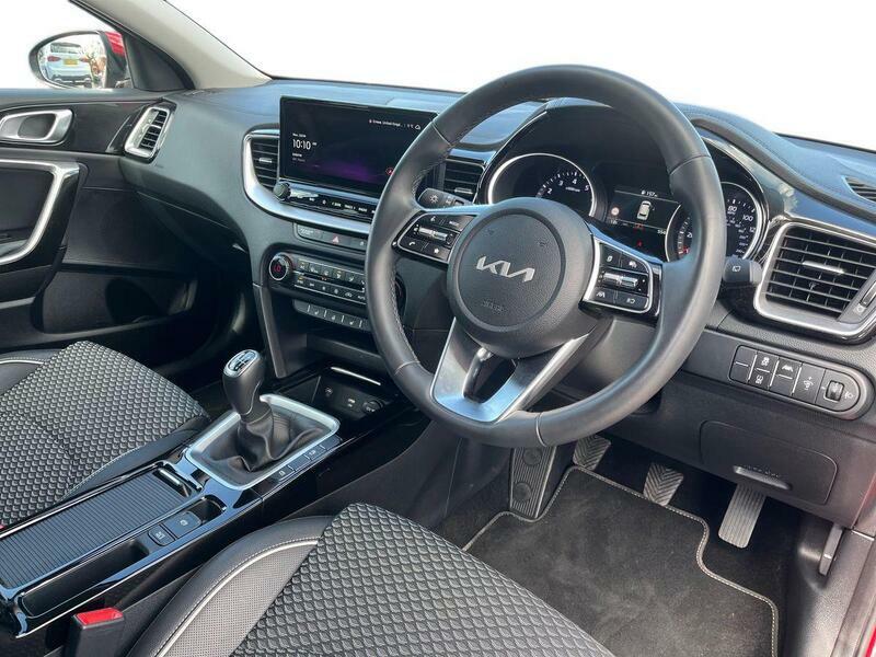 Kia Ceed 1.5 T-gdi 3 Sportswagon Euro 6 Ss SF24GDC Red #3