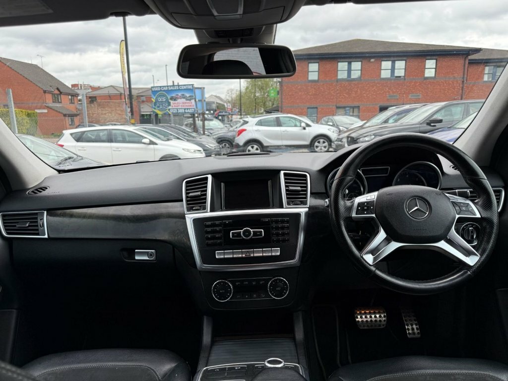 Mercedes-Benz M Class 2.1L Amg Sport FN63VEM Red #6
