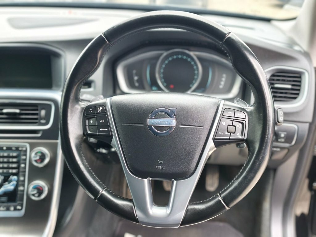 Volvo V60 Estate Black #3