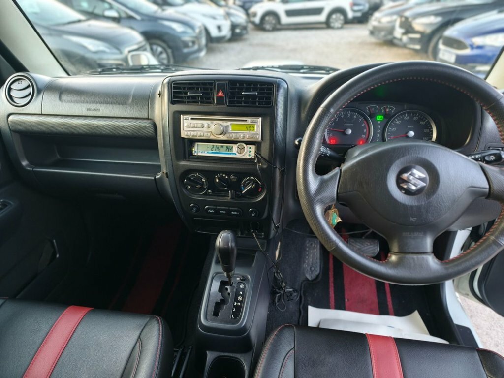 Suzuki Jimny Suv White #5