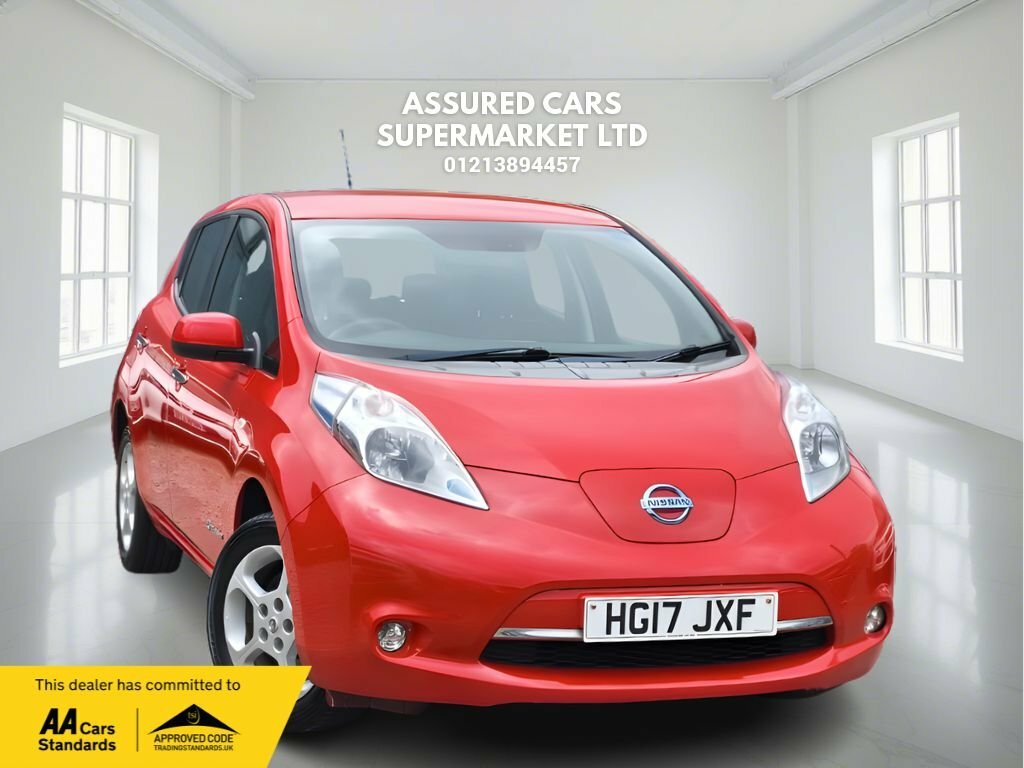 Nissan Leaf Hatchback Red