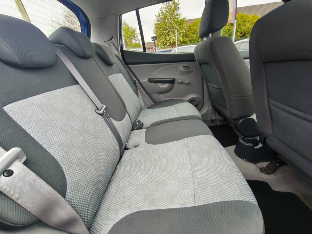 Kia Picanto 1.1 LX Black #10
