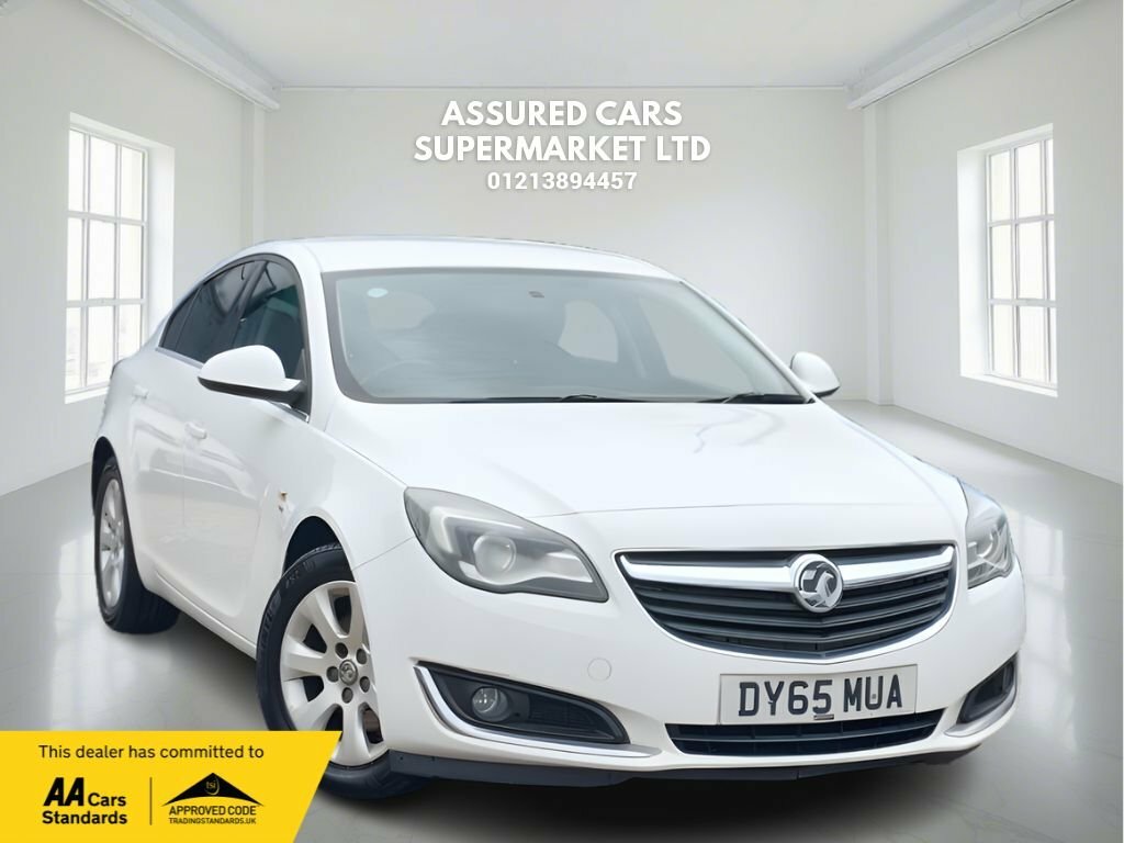 Vauxhall Insignia 2L Sri Nav White