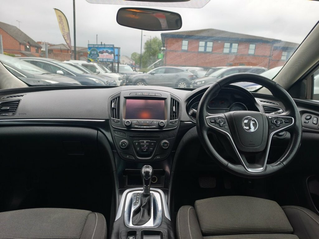 Vauxhall Insignia 2L Sri Nav White #6