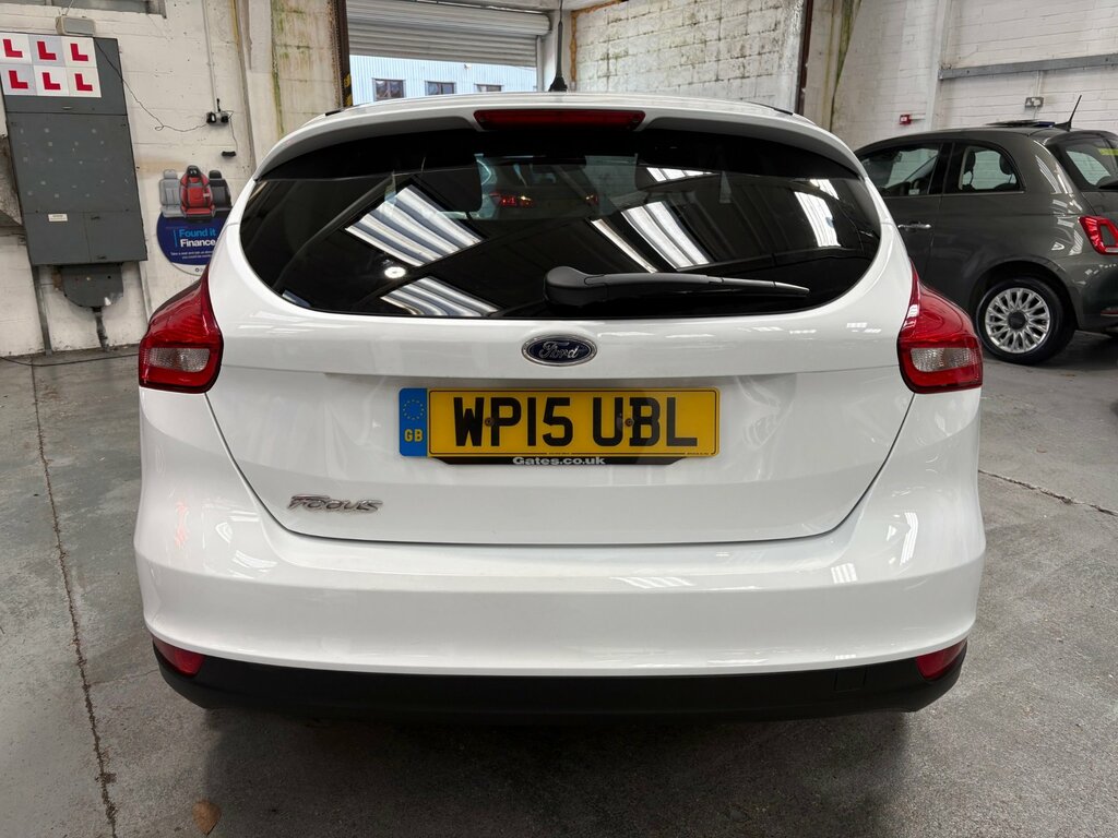 Ford Focus 1.6 Tdci Zetec Hatchback Euro 5 White #4