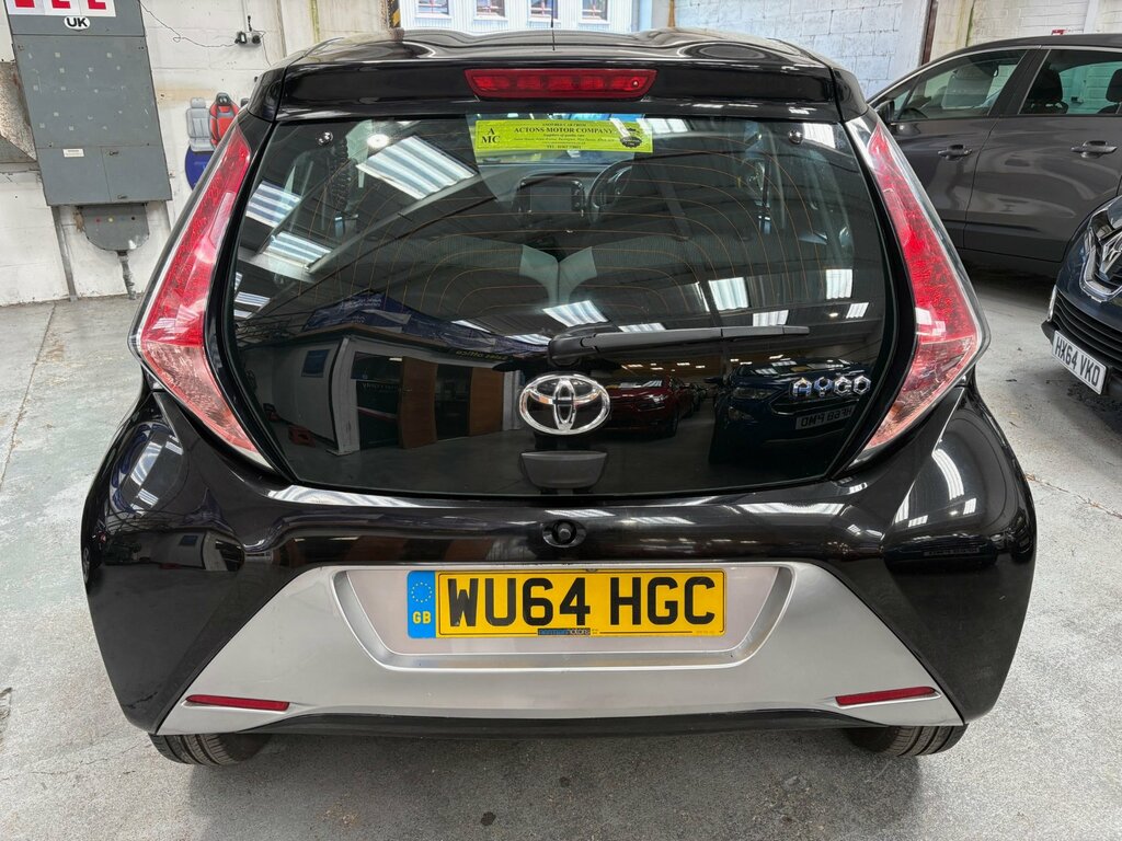Toyota Aygo 1.0 Vvt-i X-clusiv Hatchback Eur WU64HGC Black #4