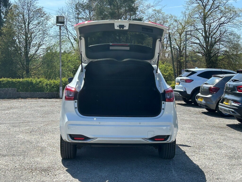 Nissan Qashqai 1.3 Dig-t Tekna VU20FWN White #5