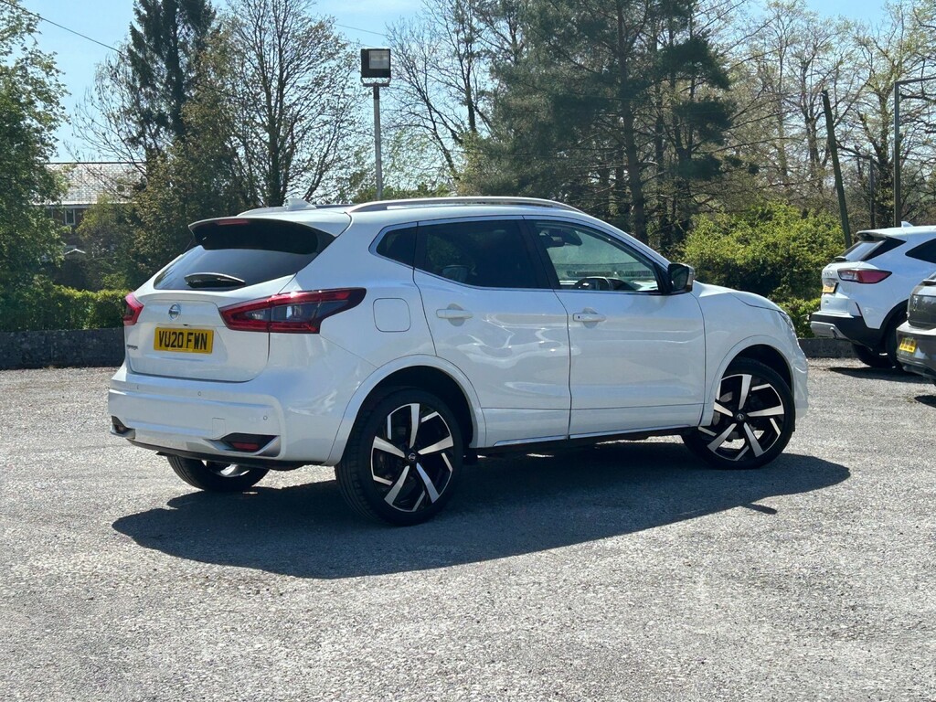 Nissan Qashqai 1.3 Dig-t Tekna VU20FWN White #6