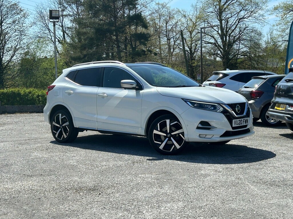 Nissan Qashqai 1.3 Dig-t Tekna White