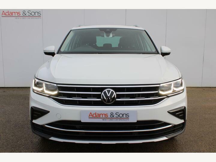 Volkswagen Tiguan 1.5 Tsi Elegance Dsg Euro 6 Ss White #3