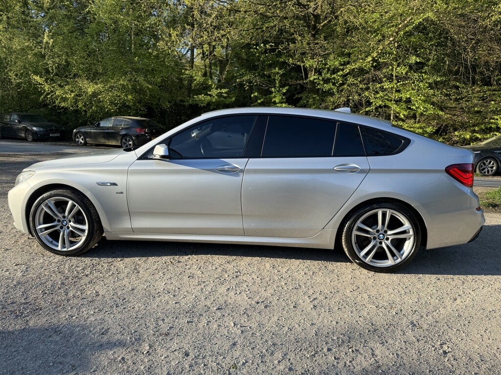 BMW 5 Series Gran Turismo Hatchback Black #8