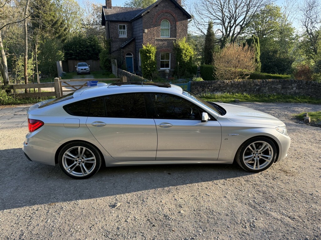 BMW 5 Series Gran Turismo Hatchback Black #14