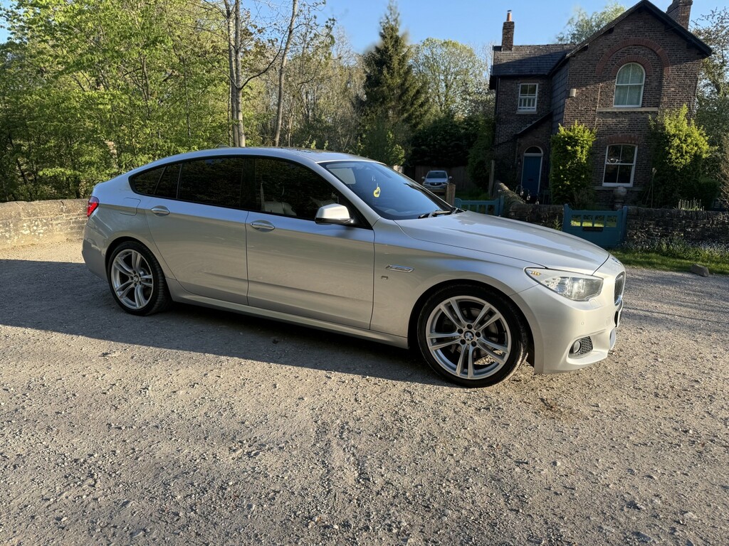 BMW 5 Series Gran Turismo Hatchback Black #1