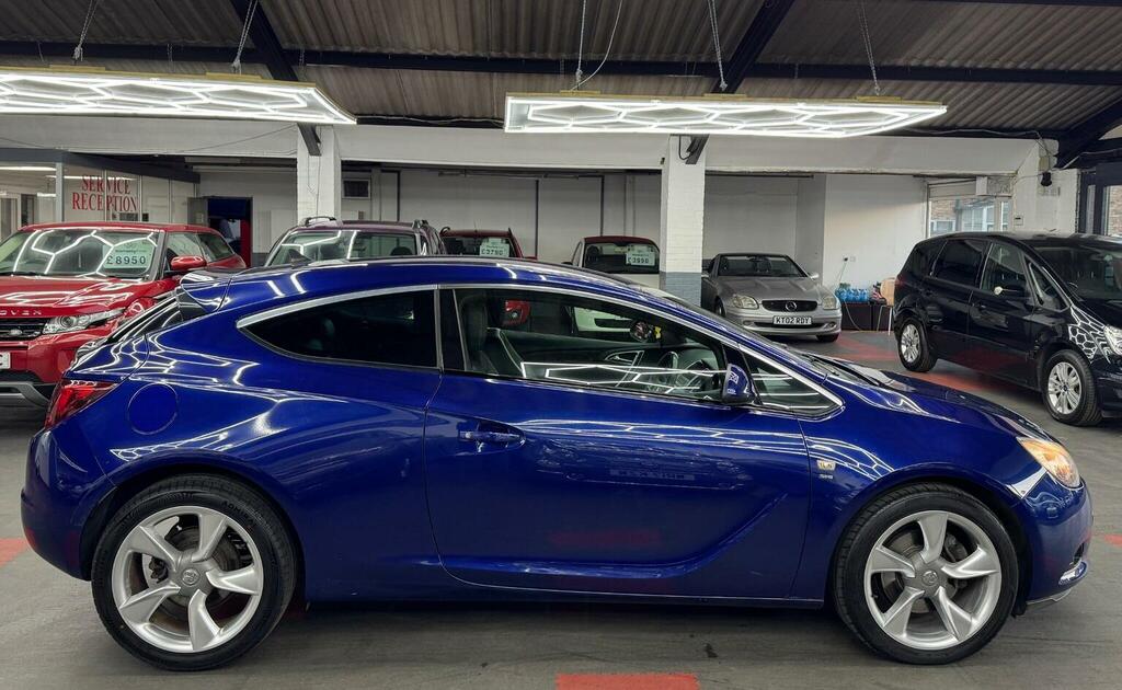 Vauxhall Astra GTC Coupe 1.7 Cdti Ecoflex 109G Sri Euro 5 Ss Blue #4