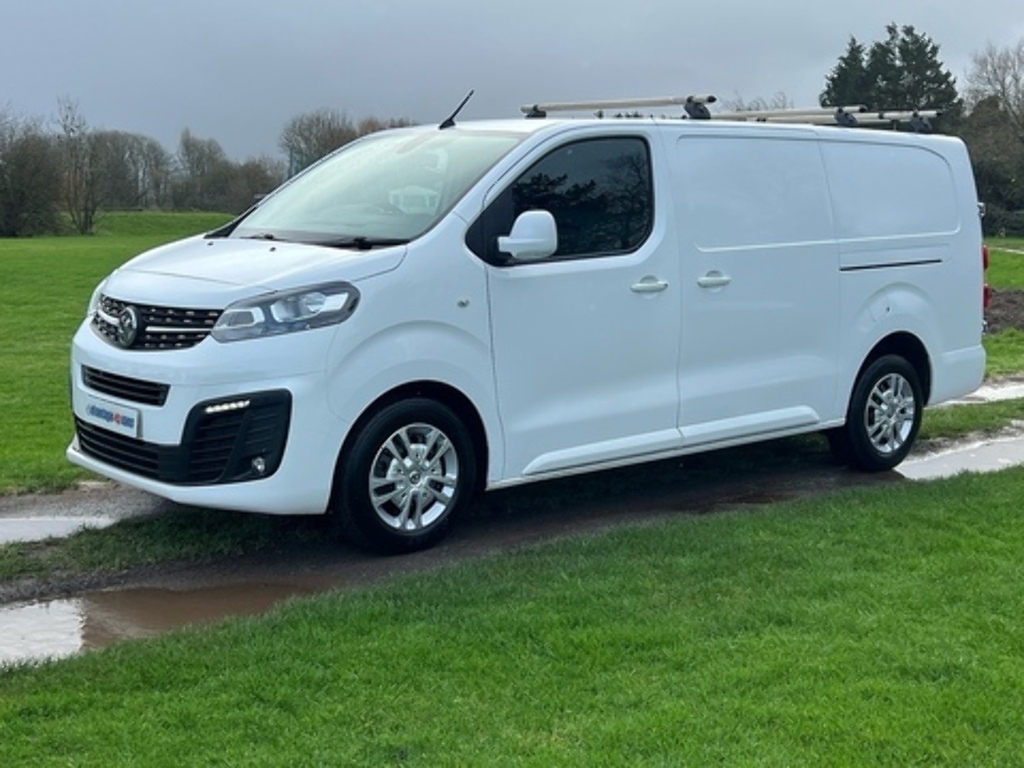 Vauxhall Vivaro Turbo D 2900 Sportive DV70NFT White #5