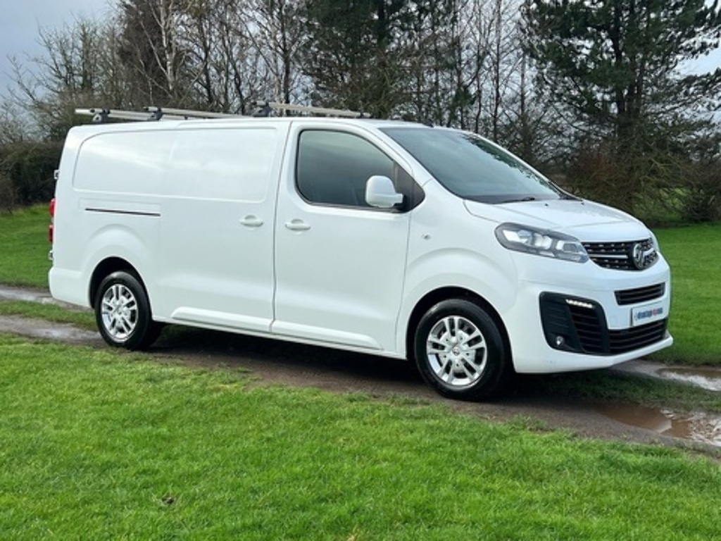 Vauxhall Vivaro Turbo D 2900 Sportive DV70NFT White #3
