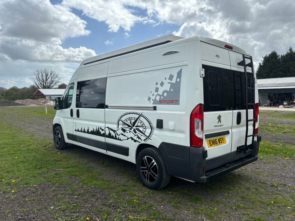 Peugeot Boxer 2L Professional White #6