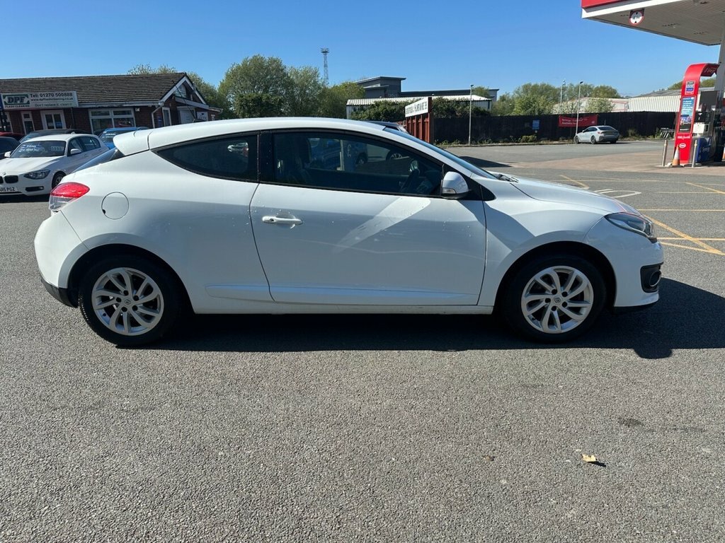 Renault Megane 1.5L Dynamique Tomtom White #2