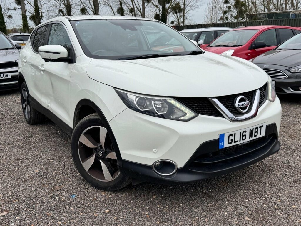 Nissan Qashqai Suv White