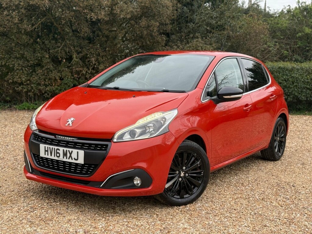 Peugeot 208 Hatchback HV16MXJ Orange #3
