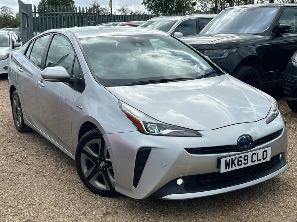 Toyota Prius Hatchback Silver #5