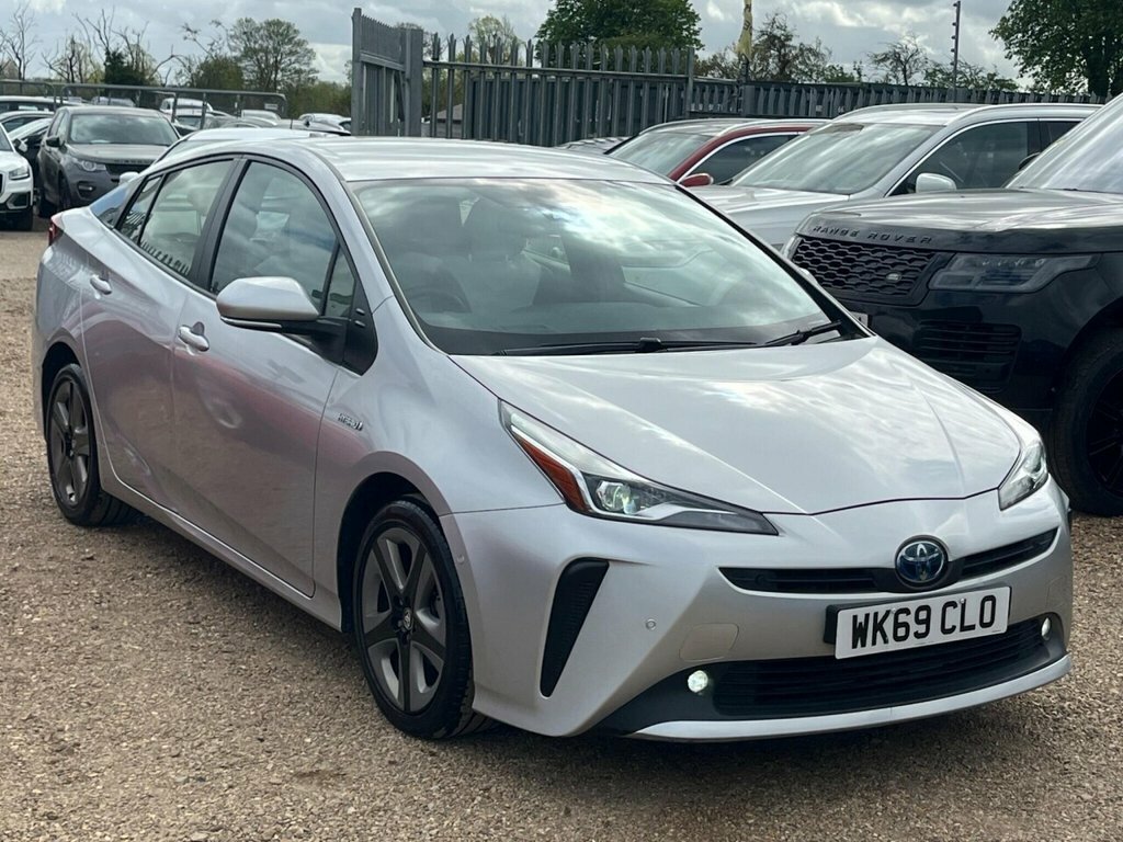 Toyota Prius Hatchback Silver #6