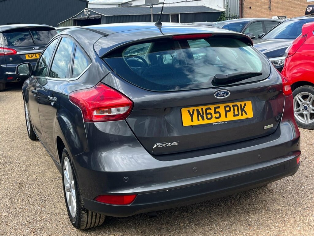 Ford Focus Hatchback YN65PDK Grey #4