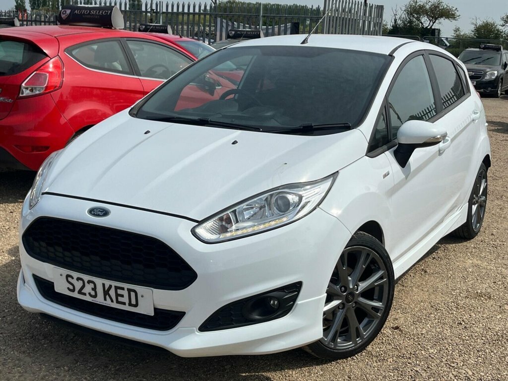 Ford Fiesta Fiesta Startline S23KED White #3