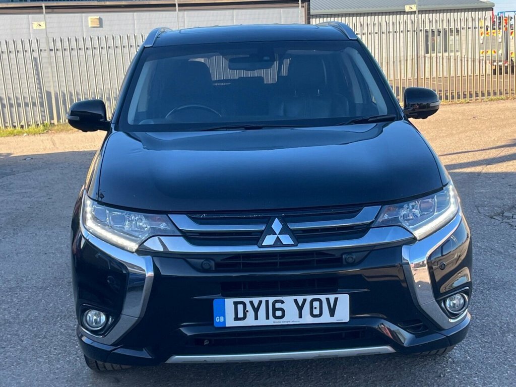 Mitsubishi Outlander Suv DY16YOV Black #2