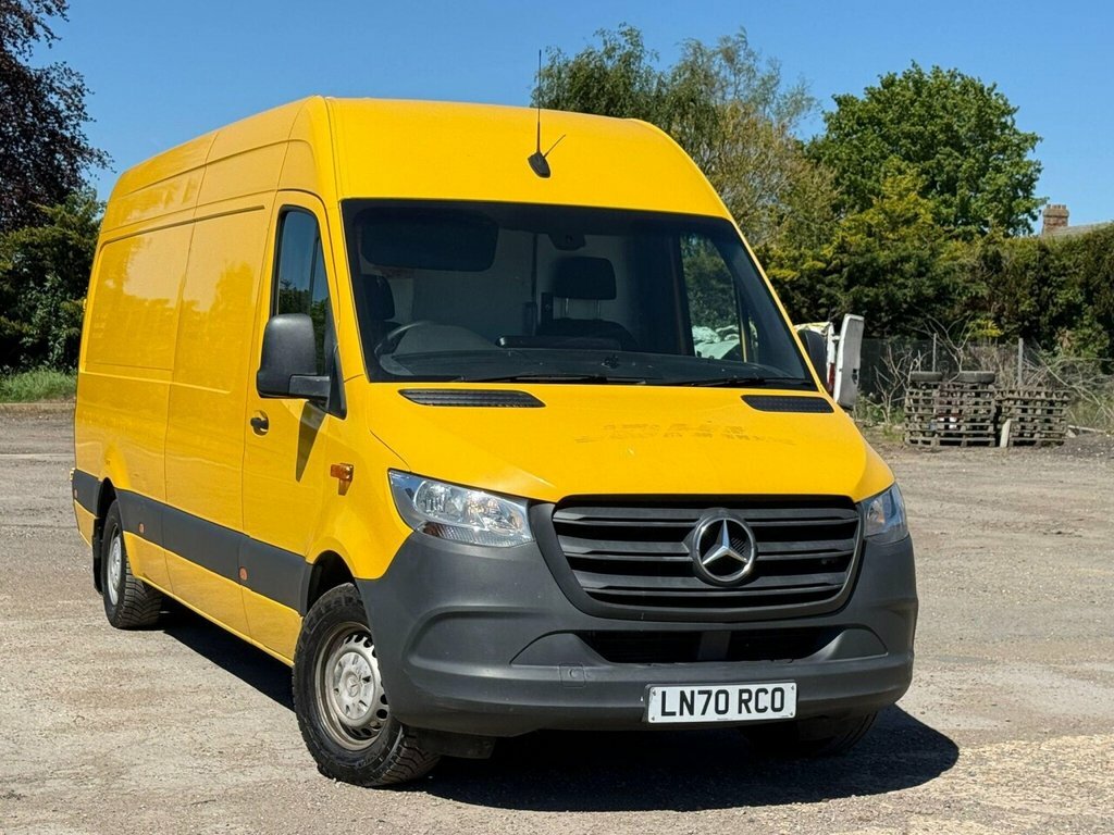 Mercedes-Benz Sprinter Mpv LN70RCO Yellow #5
