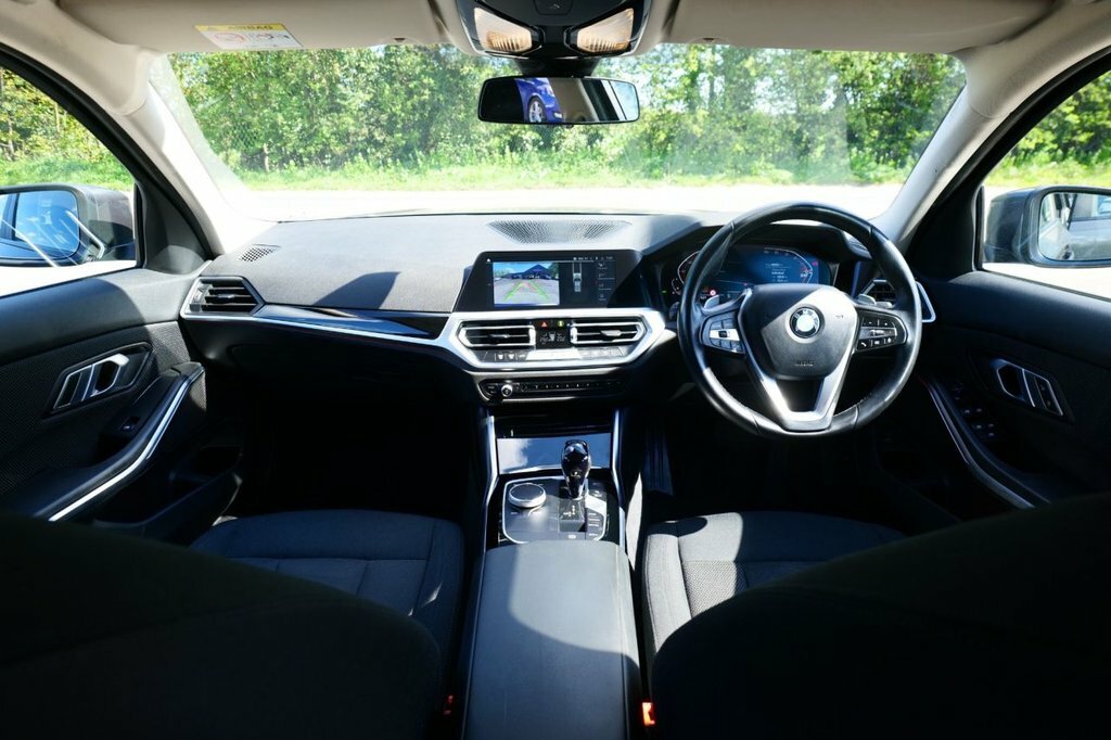 BMW 3 Series 2L Se Pro LR71OXM Grey #3