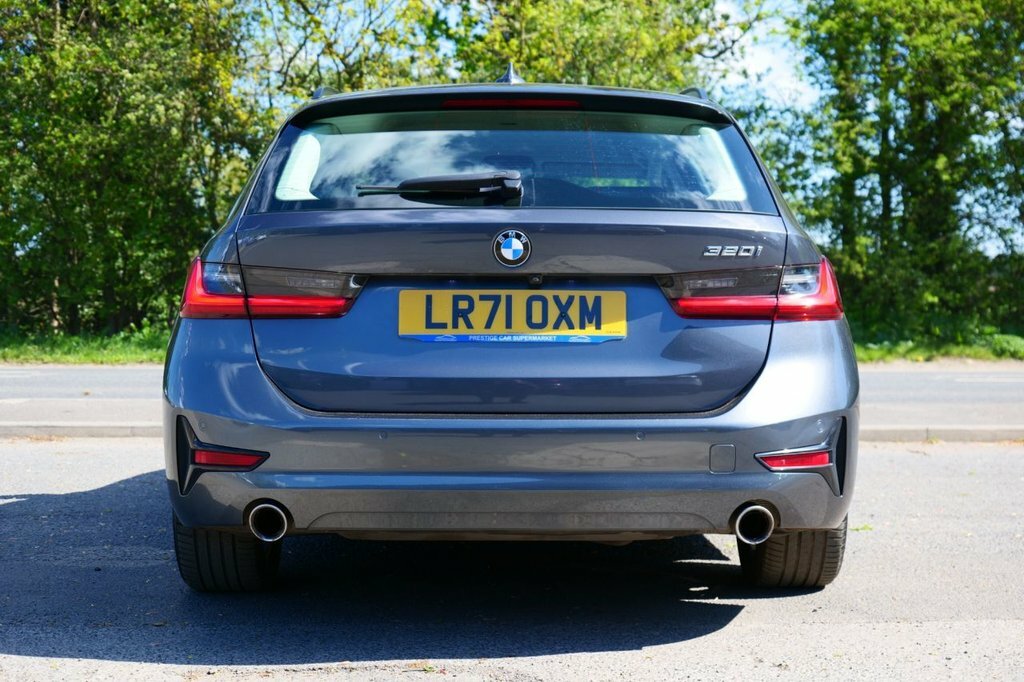 BMW 3 Series 2L Se Pro LR71OXM Grey #5