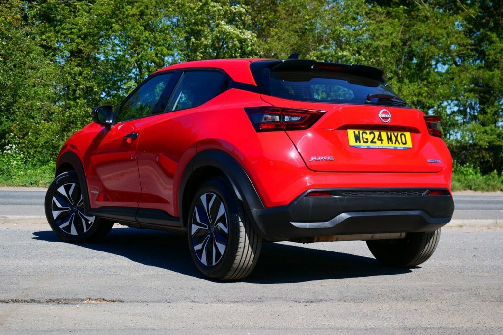 Nissan Juke 1.6L Acenta Premium WG24MXO Red #2