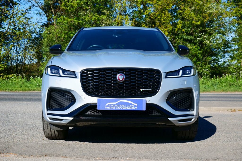 Jaguar F-Pace 2L R-dynamic Black SC22TFO Silver #4