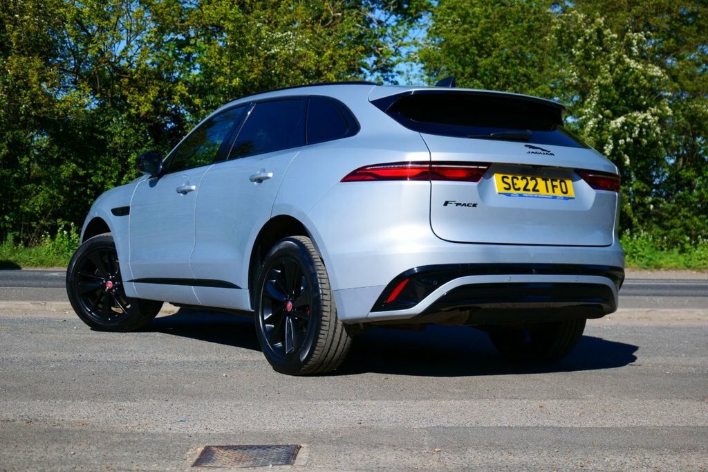 Jaguar F-Pace 2L R-dynamic Black SC22TFO Silver #2