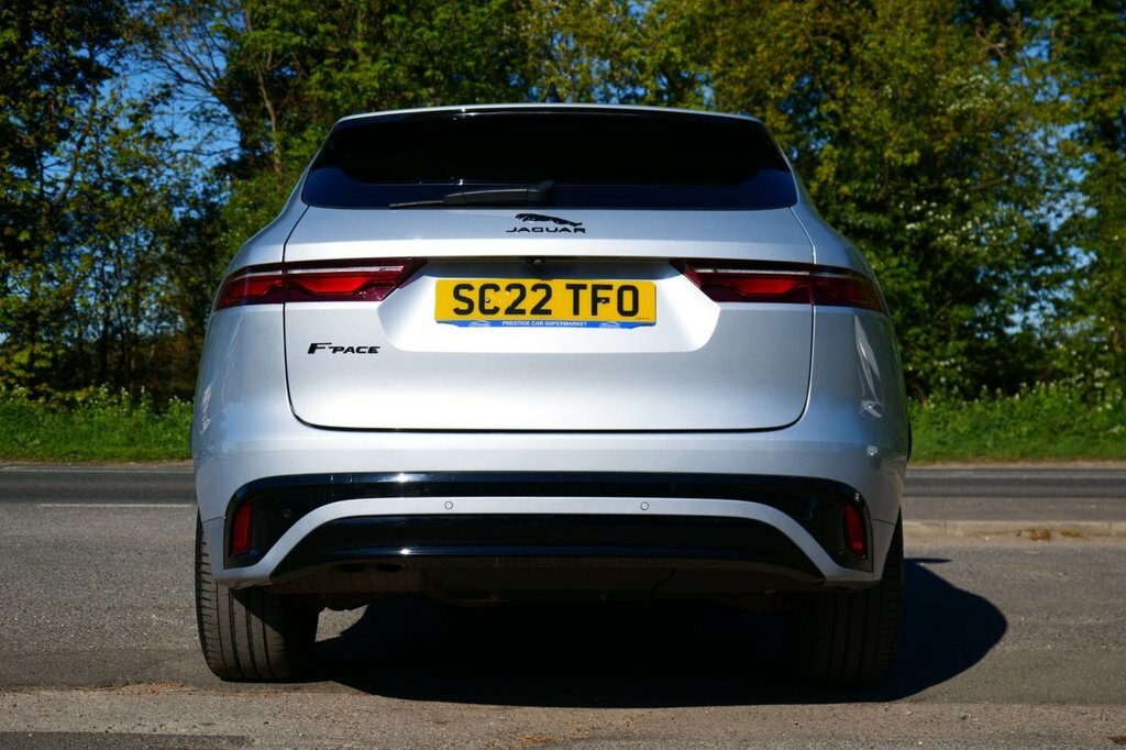 Jaguar F-Pace 2L R-dynamic Black SC22TFO Silver #5