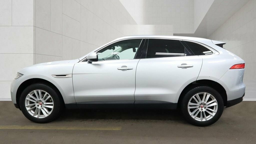 Jaguar F-Pace 2L Portfolio KM19LCE Silver #6