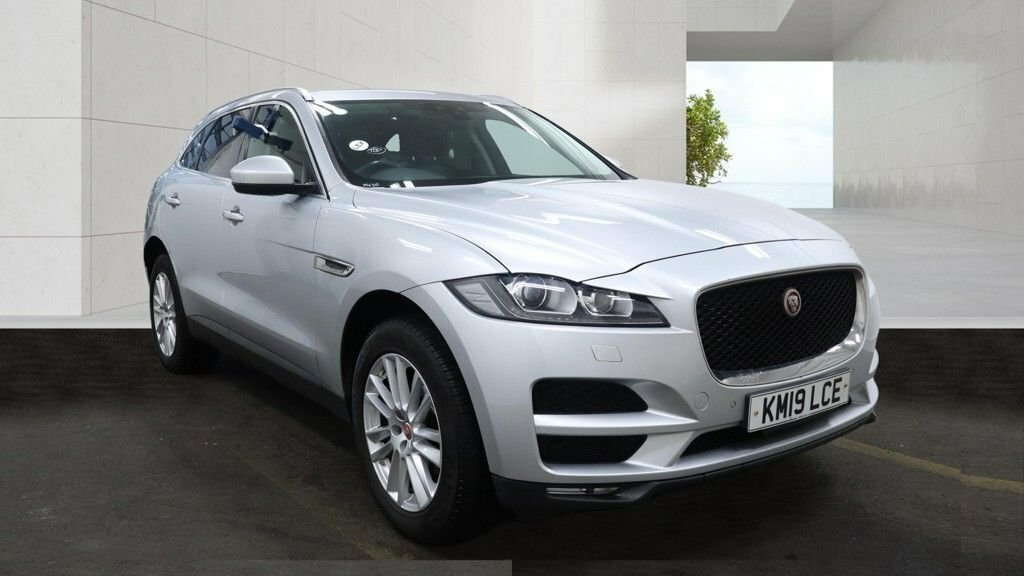 Jaguar F-Pace 2L Portfolio Silver